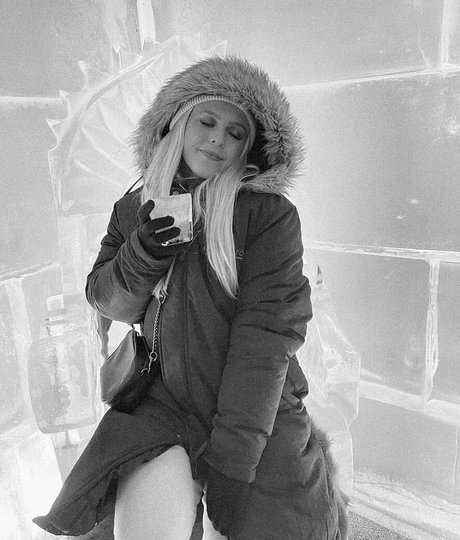 ellaredmond OnlyFans-Fotos