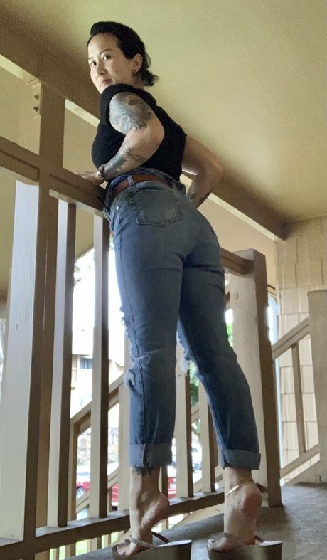 kim kisses foot goddess Leaks von Nacktbildern auf OnlyFans