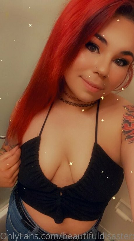 beautifuldisasterxxx OnlyFans Striptease