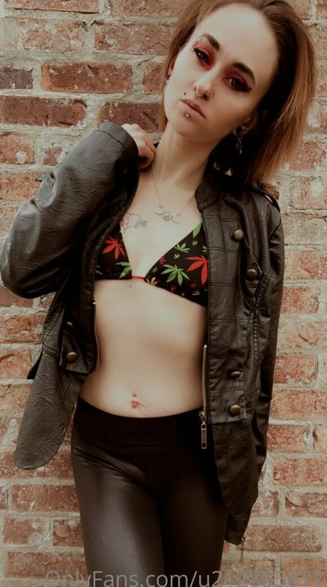 your fantasy527ca OnlyFans Model Fotos