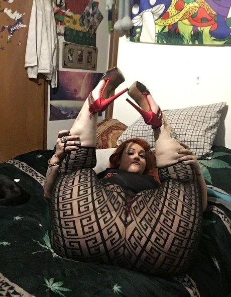 voluptuous cooper Nacktbilder von OnlyFans