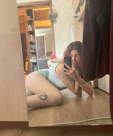 LittlePolly102 OnlyFans