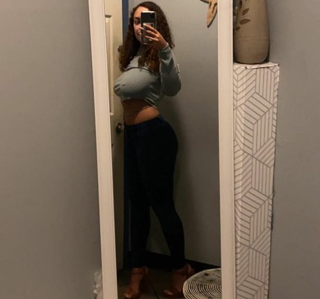 Kennedy Norwood Nacktbilder von OnlyFans