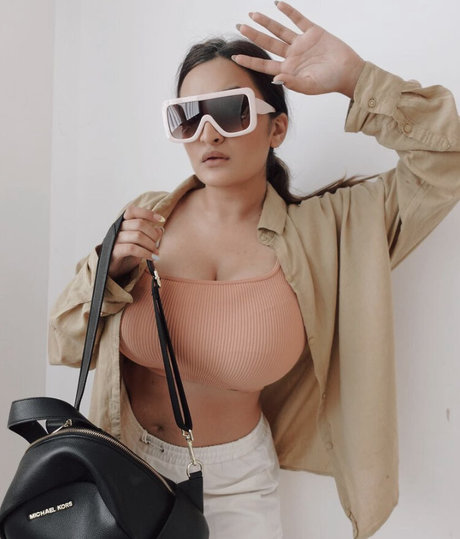 Sonali Malhotra Nacktbilder OnlyFans geleakt