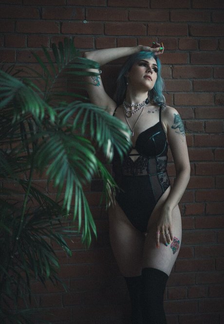 Rosemoontv OnlyFans-Creator