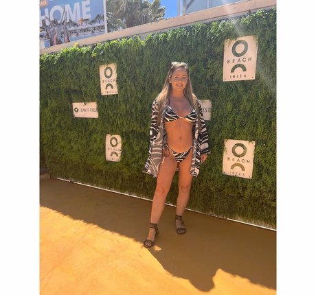 Sophie Defoe Nacktbilder OnlyFans Geleakt