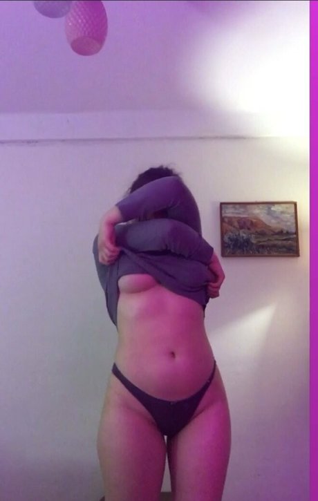 twitterhouse Nackt auf OnlyFans Leak