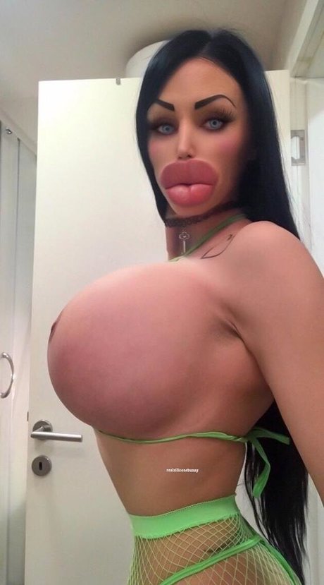 real siliconebunny Leak von OnlyFans-Inhalten
