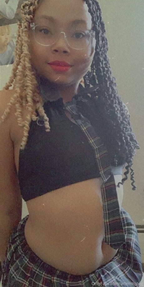 artemisjpeg OnlyFans geleakter Pornografie