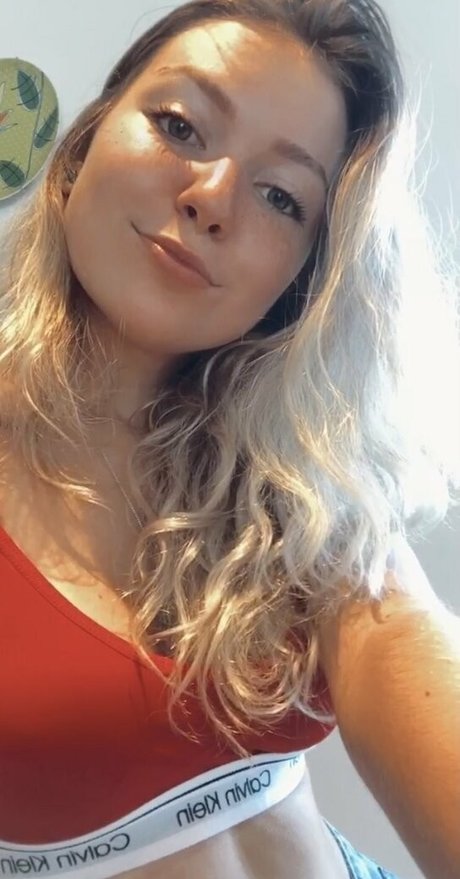 PinkMars Model OnlyFans Foto