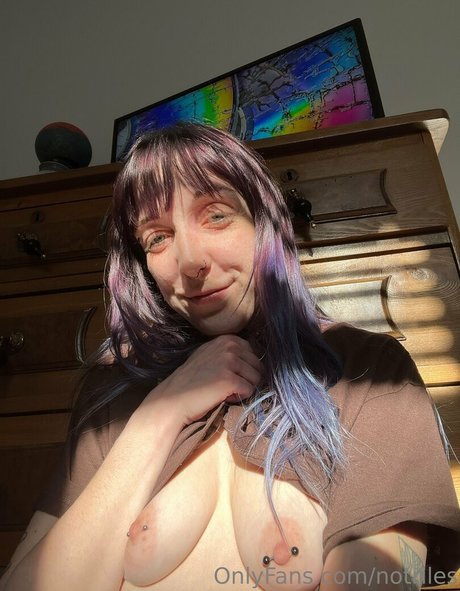 notriles Nacktbilder OnlyFans geleakt