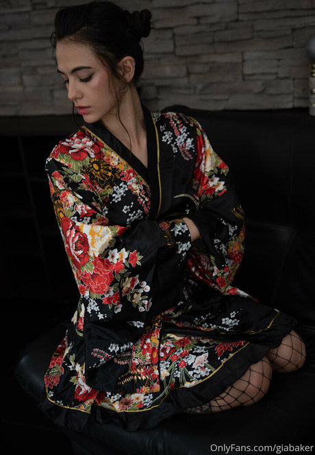 Giabaker Neue geleakte OnlyFans-Inhalte