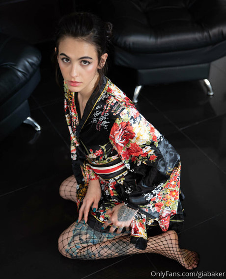 Giabaker Nacktbilder OnlyFans Leaks