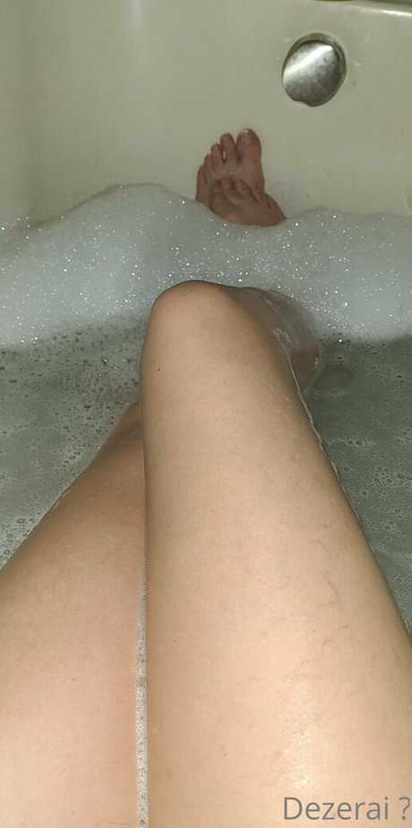 dezerai Leaks von Nacktbildern auf OnlyFans