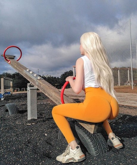 miss a n a s t a s i a 