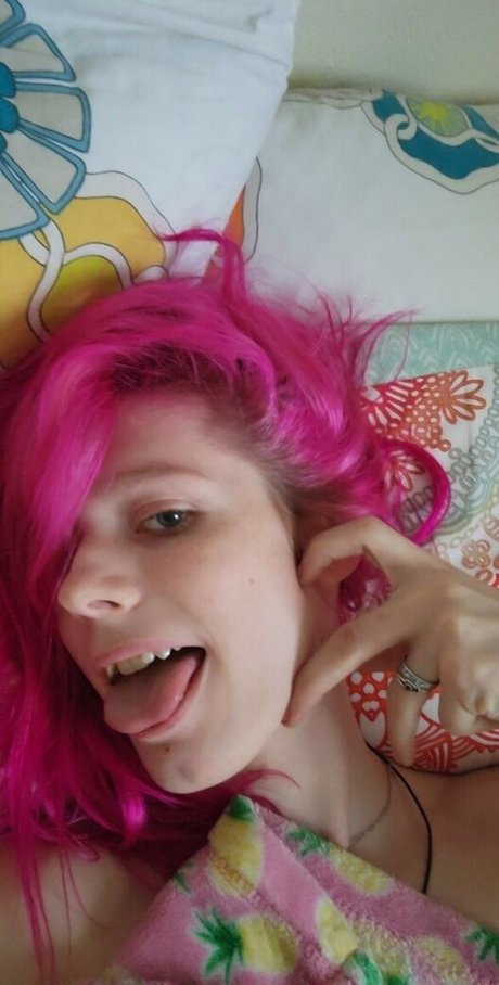 RainieBun OnlyFans Arsch Leak