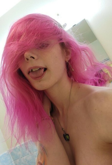 RainieBun OnlyFans Arsch Leak