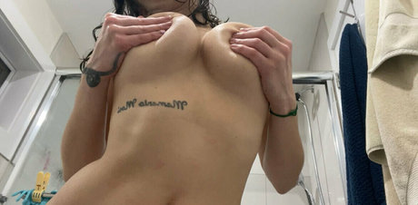 sashaforfvcksake Bilder OnlyFans