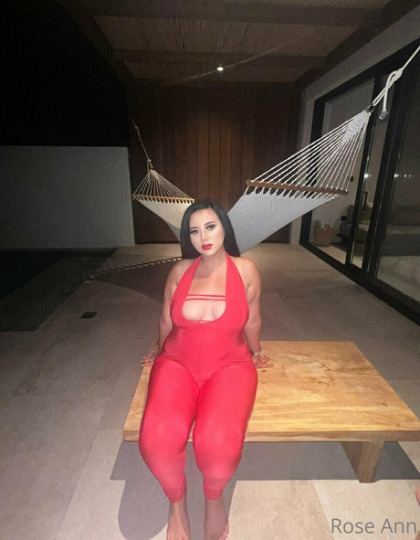 roseann330 OnlyFans Mega