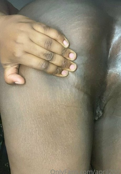 april200 OnlyFans-Leaks