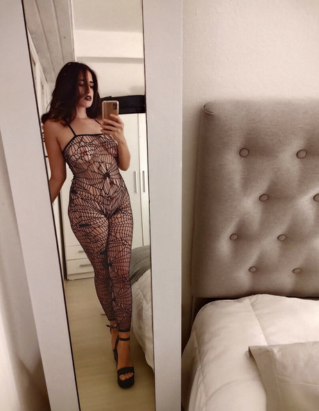 ayahotterthanhell Leaked OnlyFans Nacktbilder