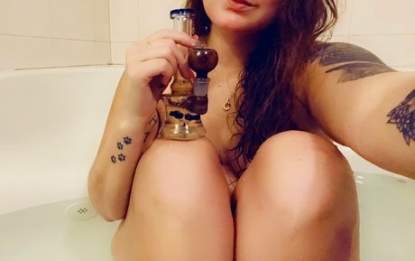 bakedd bby free Leaks von Nacktbildern auf OnlyFans