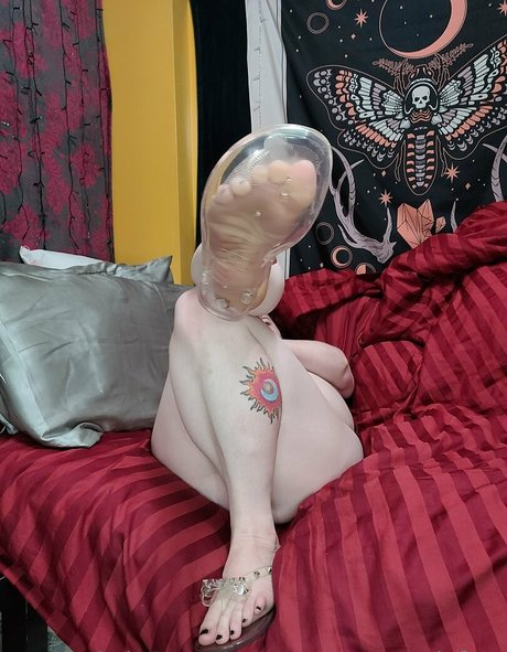 monstrouscutiefree Nacktbilder-Leaks von OnlyFans