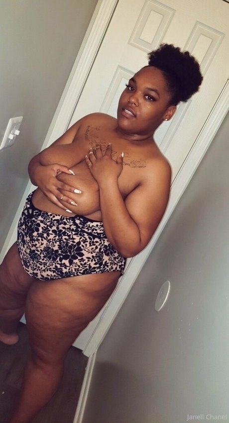 jchanel12 OnlyFans kostenlos