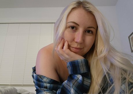 sweetastera OnlyFans Sextape