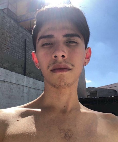 brunosaints_ OnlyFans-Leaks