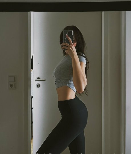 Charletta ASMR Nacktbilder OnlyFans Leaks