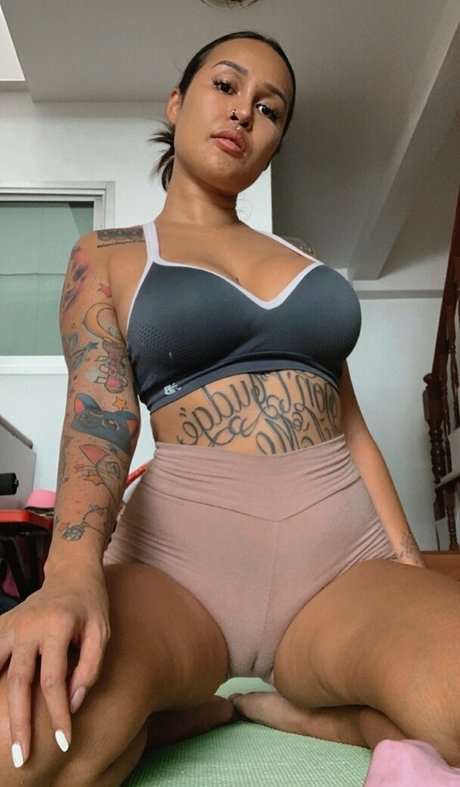 yourbadassbabe Neuer OnlyFans Leak