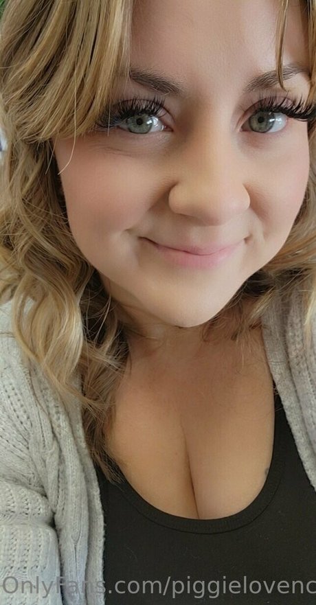 piggielovencock OnlyFans X