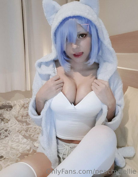 peachykellie Leaked OnlyFans Bilder