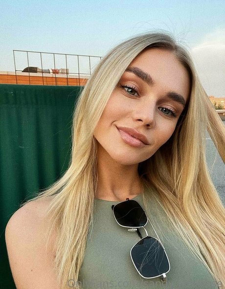 sandy mallrose OnlyFans Nacktbilder geleakt