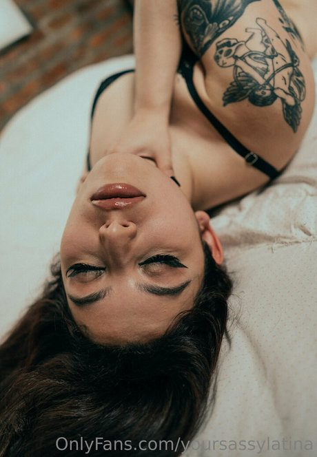 yoursassylatina Nacktbilder OnlyFans geleakt