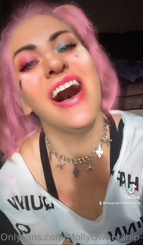 mollyperkoset OnlyFans Fotos