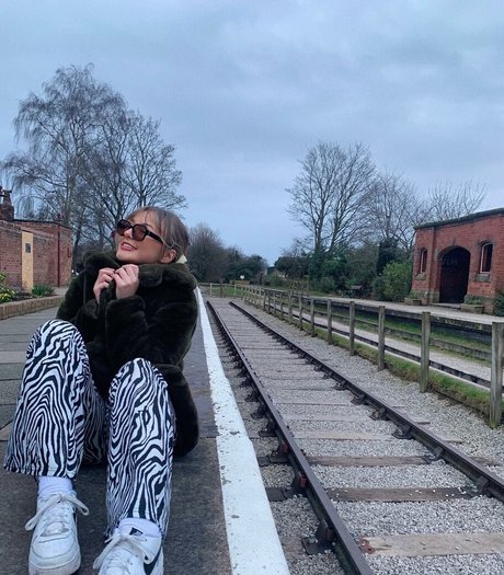 Helayna Birkett OnlyFans Striptease