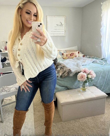 love misssarah unlocked Geleakte OnlyFans-Inhalte