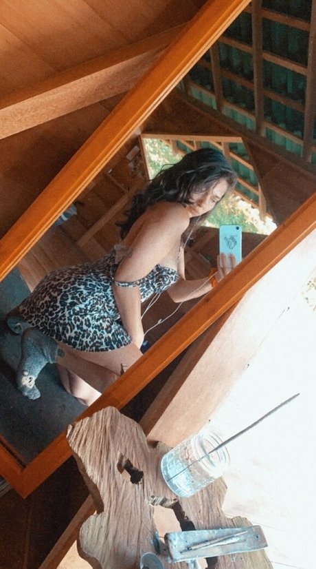 erinashfordofficial OnlyFans Lesbisch