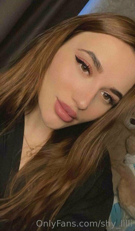 shy lilli OnlyFans Gratis-Inhalte