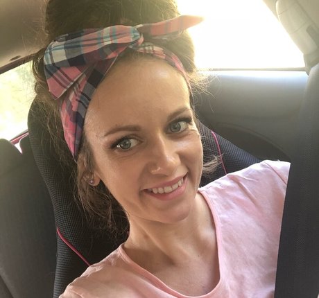 ingwer-teen-onlyfans sexy nackt Foto