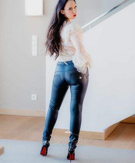 Miss Vanessa Pur OnlyFans Nackt Leaks