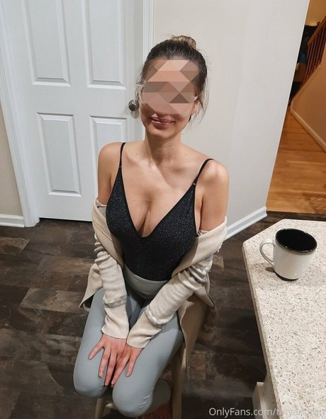 Tiny And Tan OnlyFans Leak