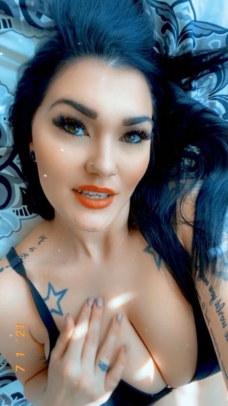 itsdamejane OnlyFans explizite Inhalte