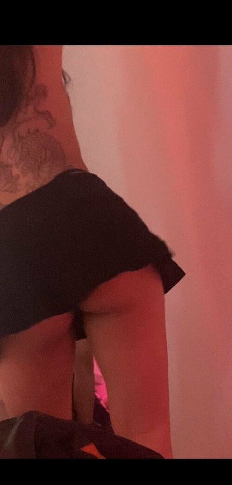 yacchi Nacktbilder auf OnlyFans