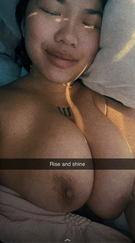 bobameena OnlyFans Striptease