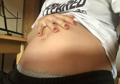 Lilly Brown Heiße OnlyFans Inhalte