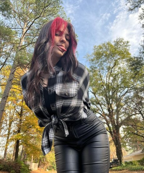 Sarah Lynne Marie Brüste OnlyFans