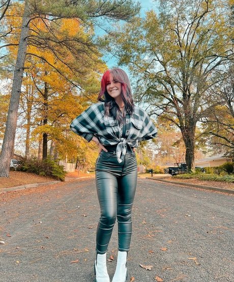 Sarah Lynne Marie OnlyFans-Leaks